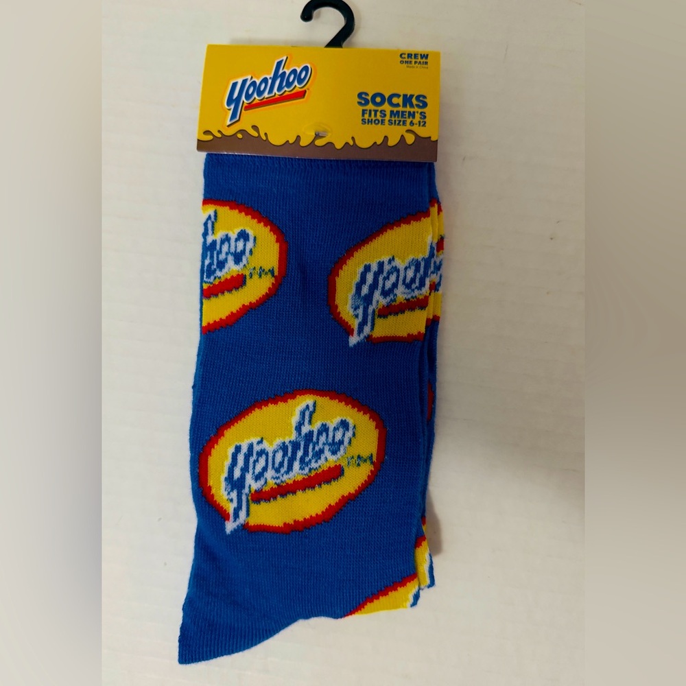 Brand New, 1 pair of Yoohoo Crew Socks, Size Mens 6-12.
